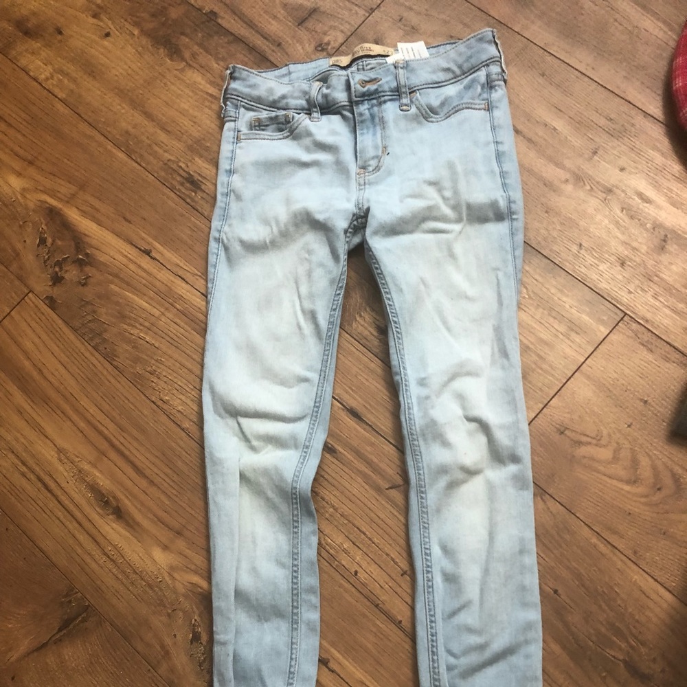 lightwash jeans